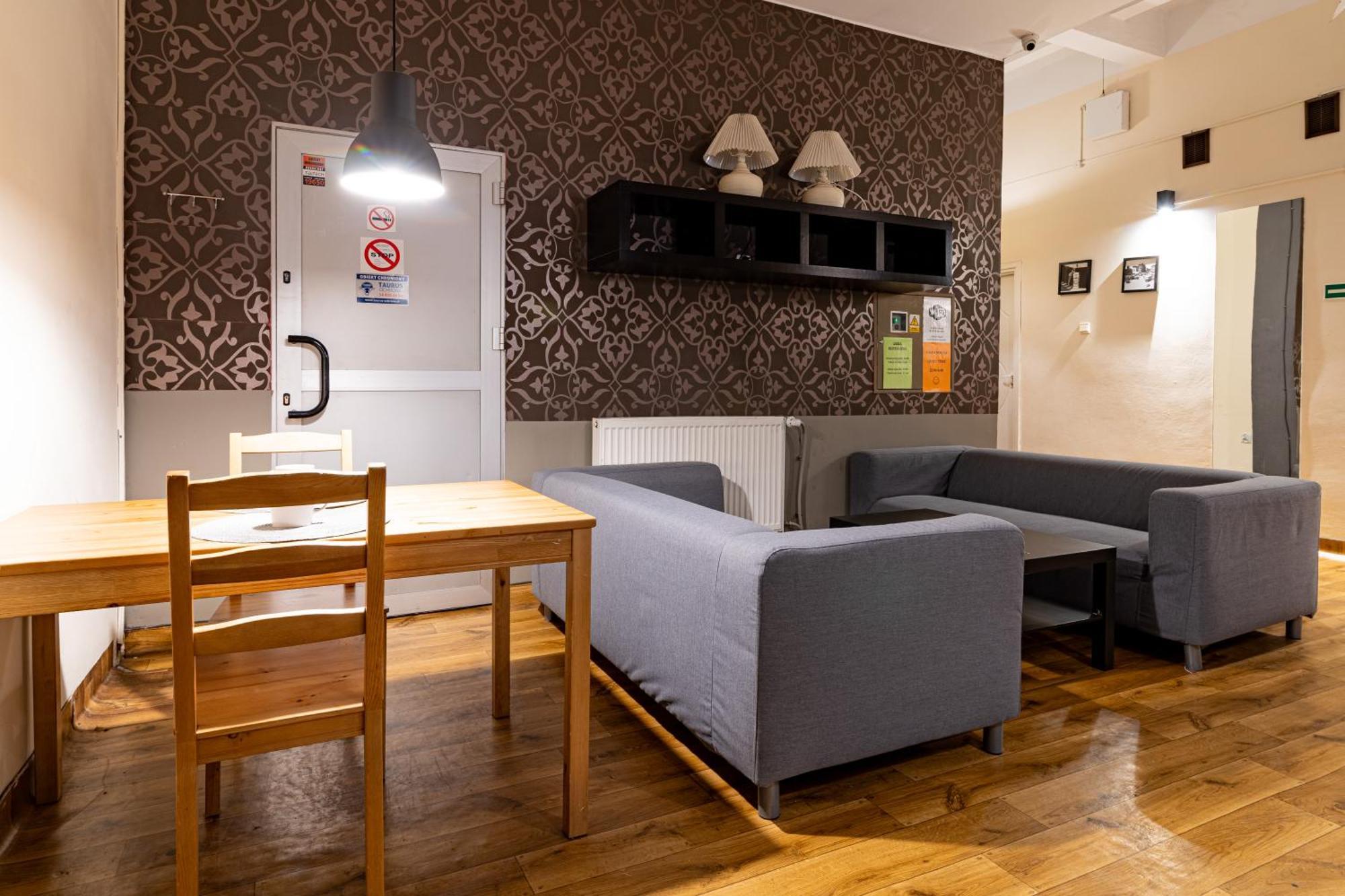 Stary Toruń Hostel Orange Plus מראה חיצוני תמונה
